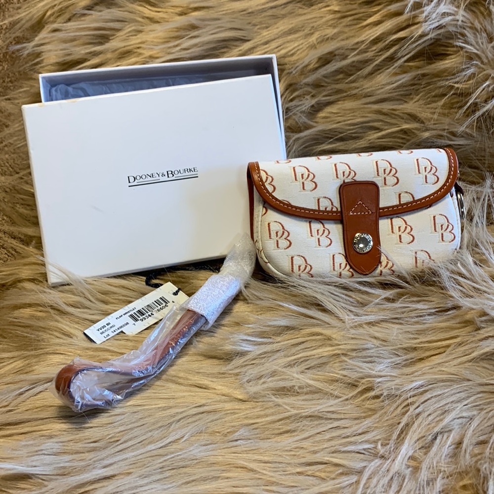 Dooney and Bourke flap wristlet
